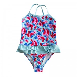 Triangel i ett stycke vattenmelontryck baddräkt